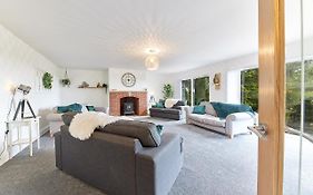 Host & Stay - Highfield